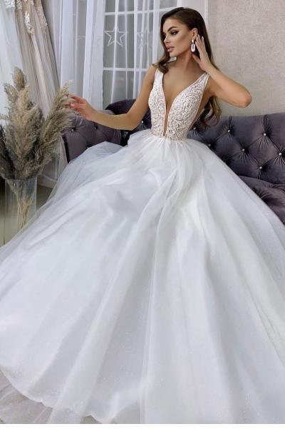 Весільна сукня 